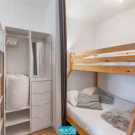 Sandy View - Spacious Flat Near The *