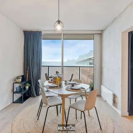 Sandy View - Spacious Flat Near The *